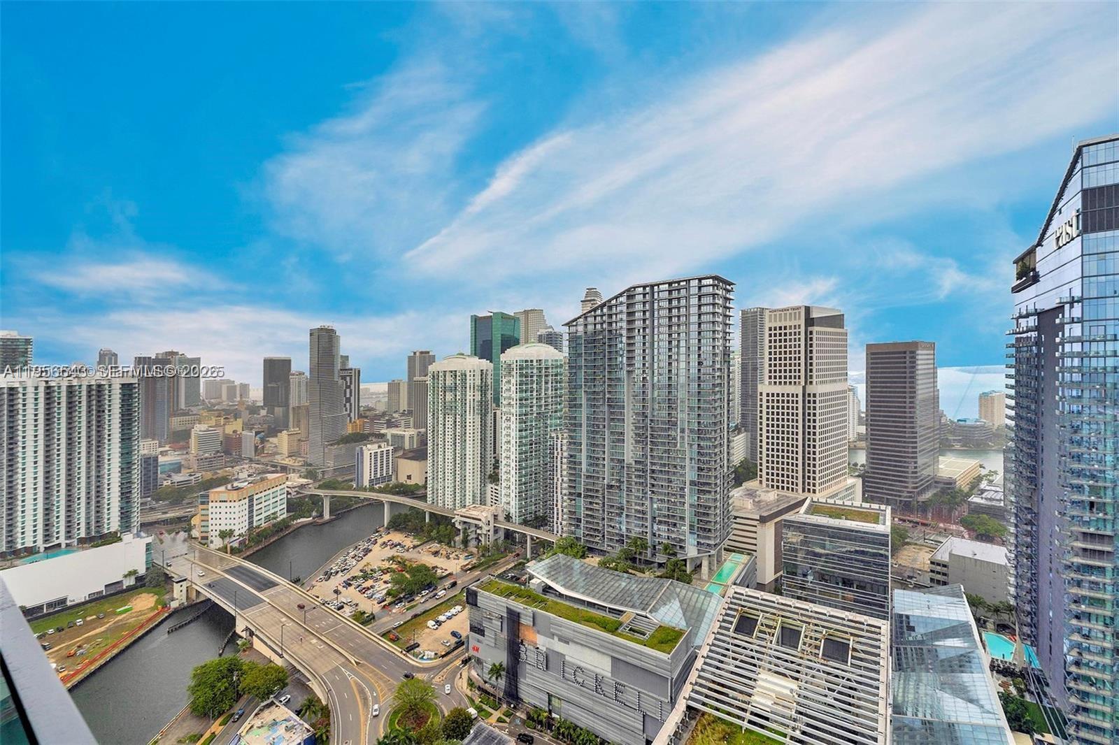 RISE CONDO - Residential