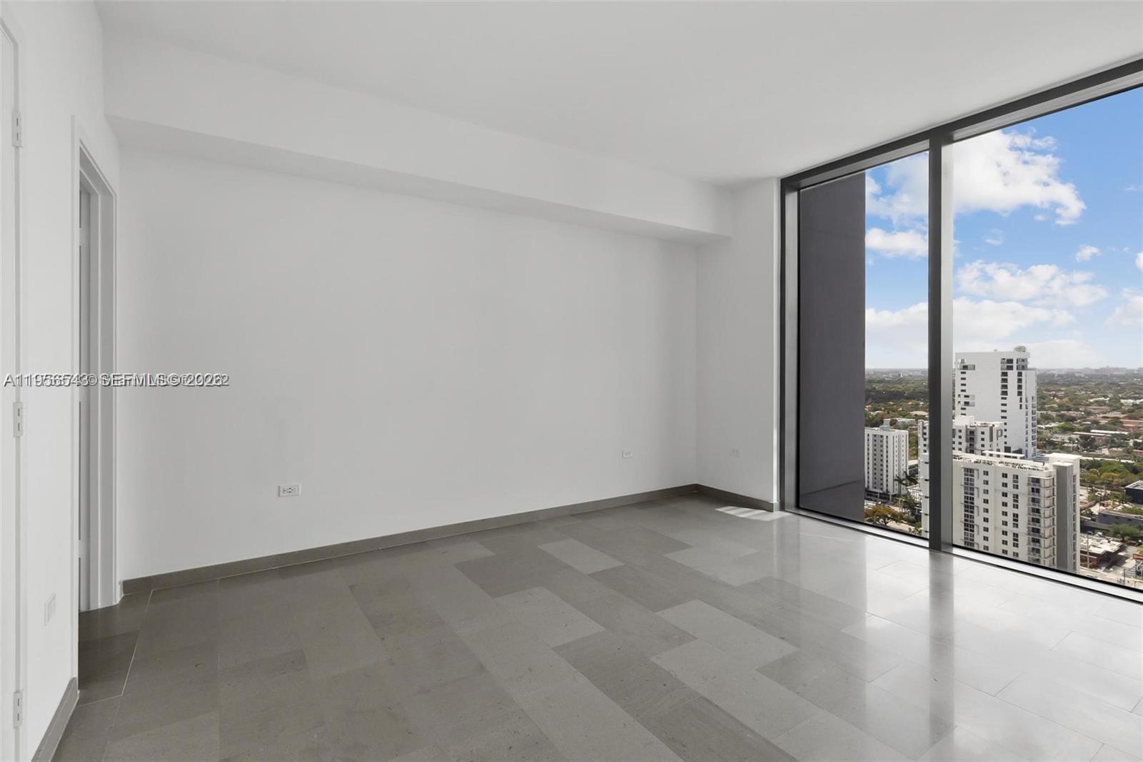 RISE CONDO - Residential