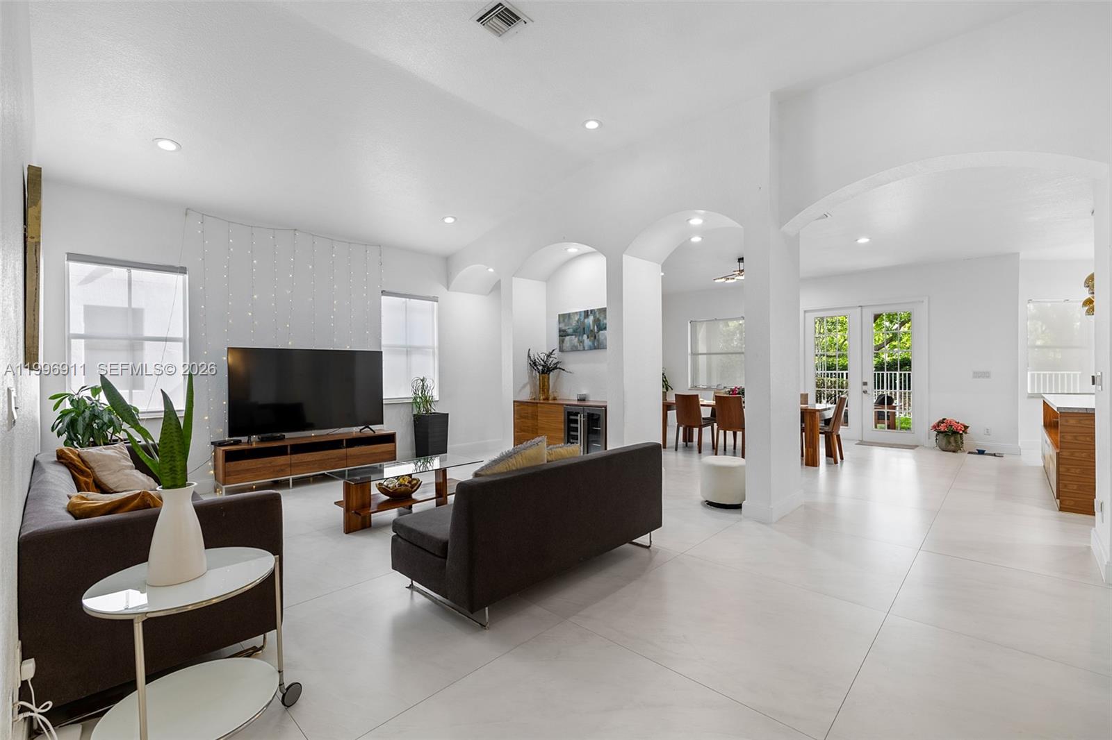 ISLES AT WESTON - Residential Lease