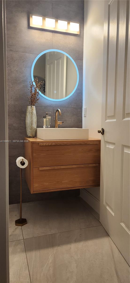 ISLES AT WESTON - Residential Lease