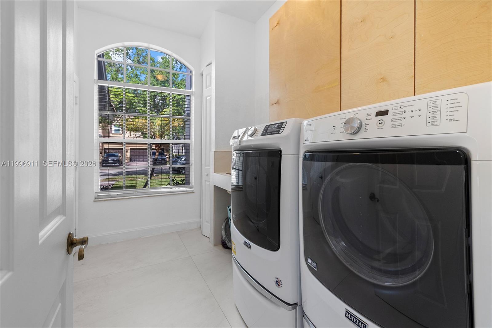 ISLES AT WESTON - Residential Lease