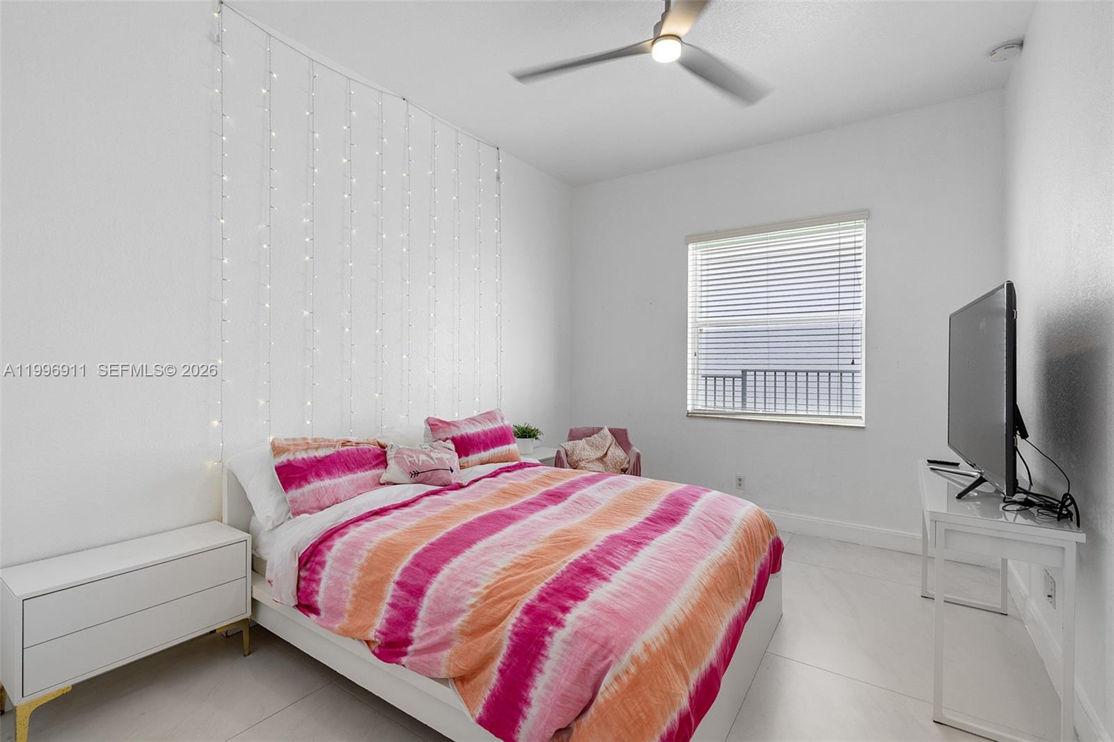 ISLES AT WESTON - Residential Lease