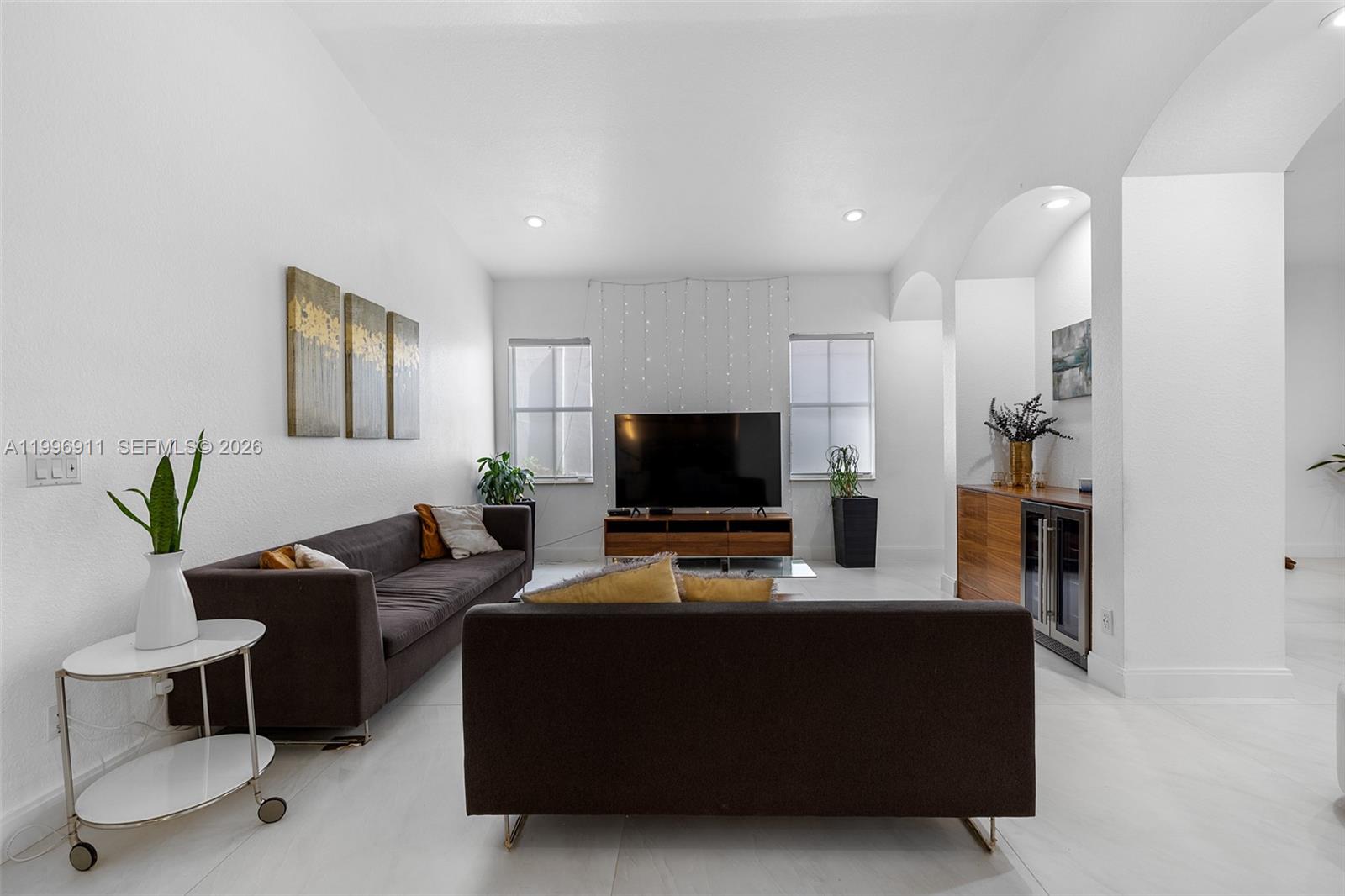 ISLES AT WESTON - Residential Lease