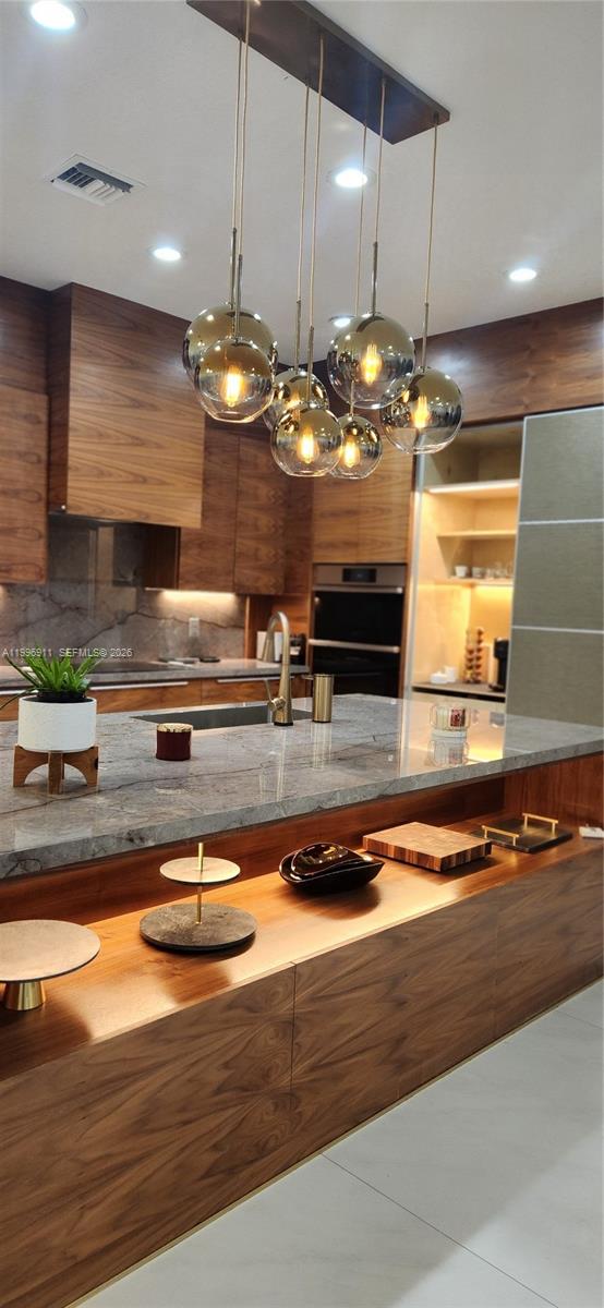 ISLES AT WESTON - Residential Lease