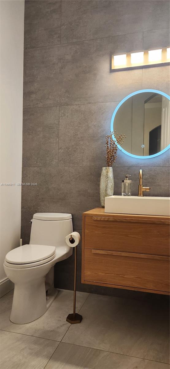 ISLES AT WESTON - Residential Lease