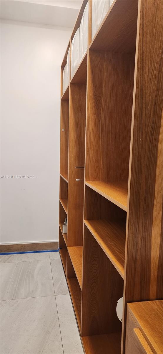 ISLES AT WESTON - Residential Lease