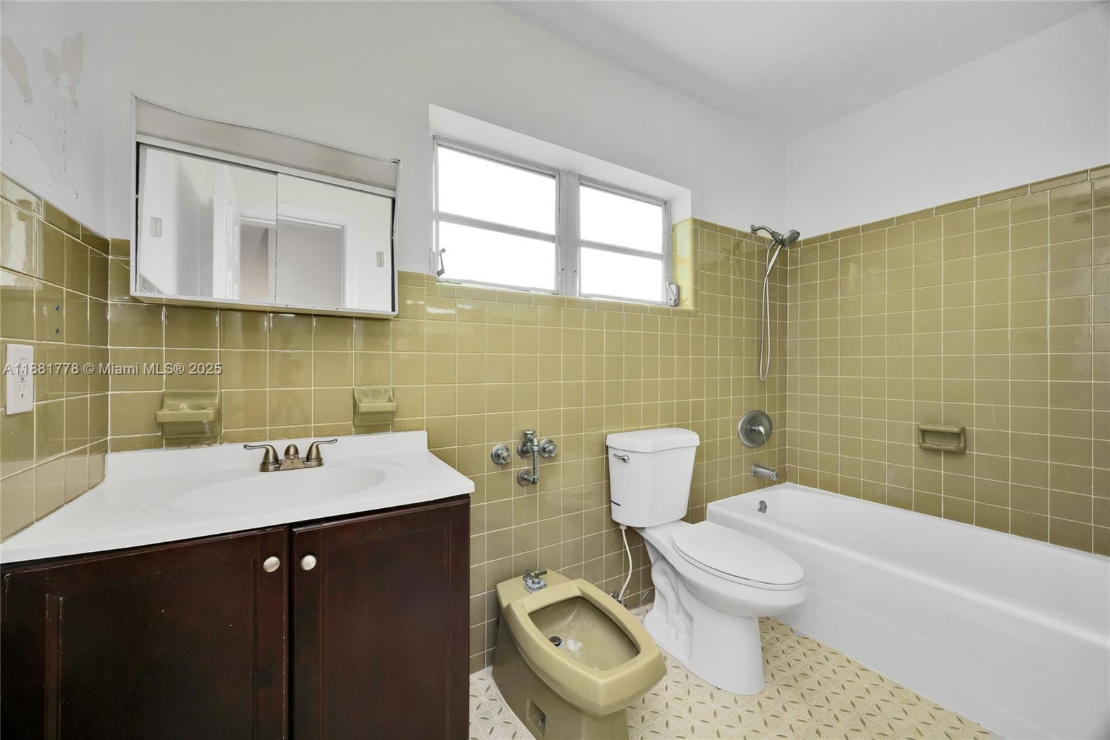 CORAL GABLES SEC A - Residential