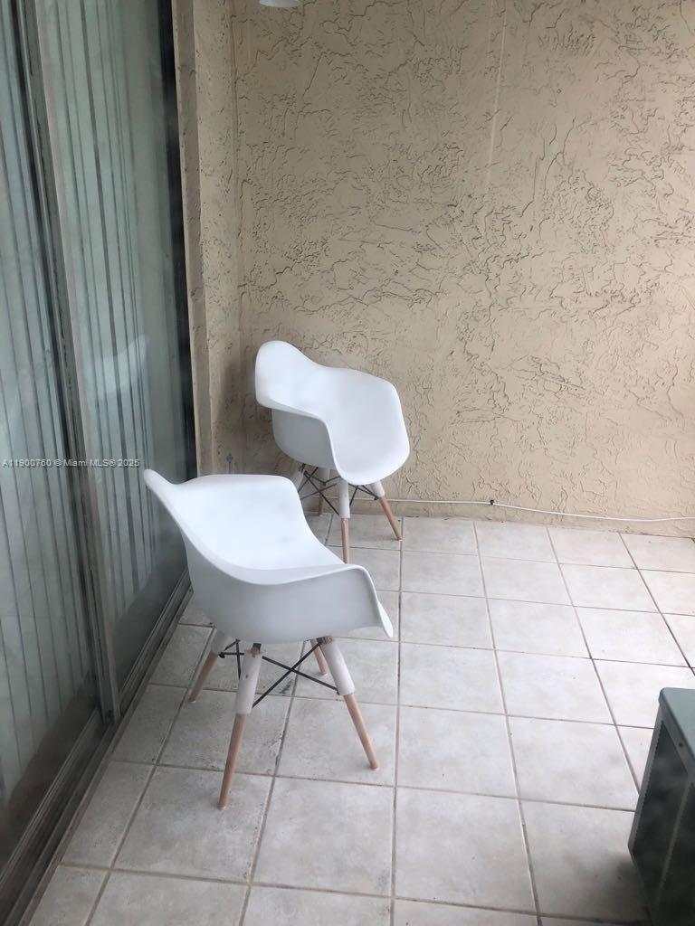 ISLAND SHORES CONDO - Residential Lease