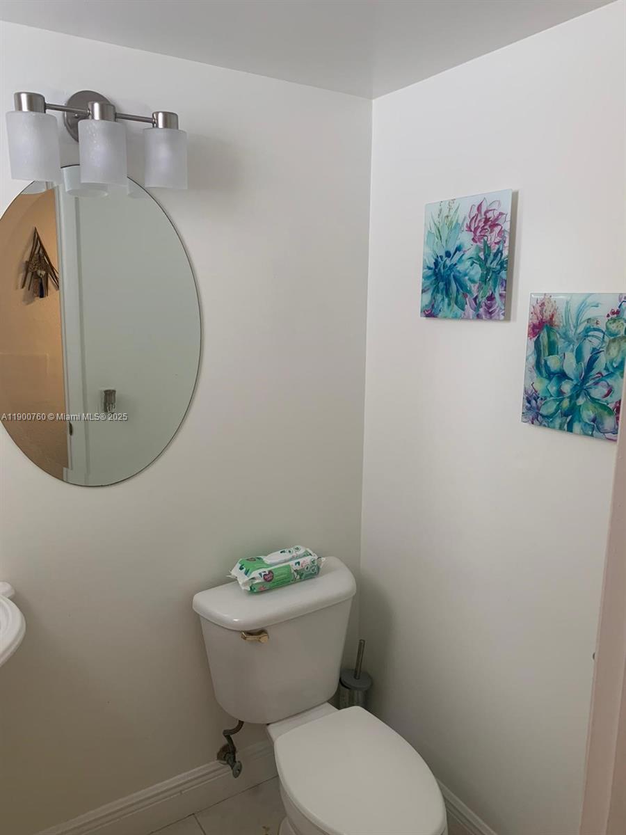 ISLAND SHORES CONDO - Residential Lease