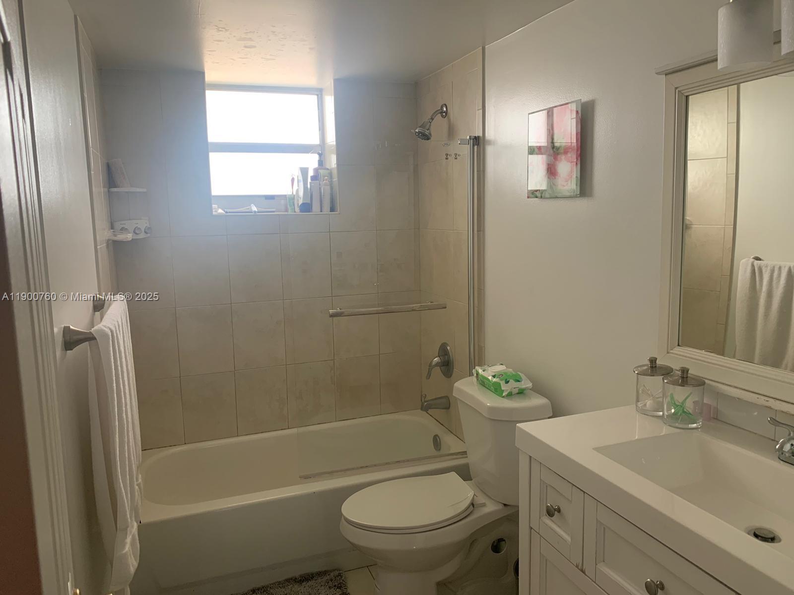 ISLAND SHORES CONDO - Residential Lease