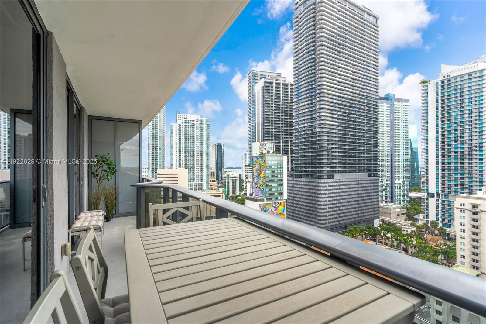 BRICKELL HEIGHTS WEST CON - Residential