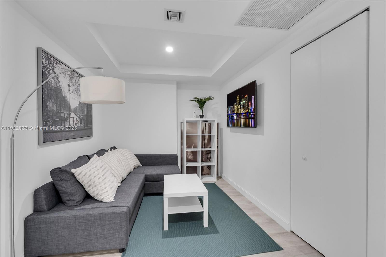 BRICKELL HEIGHTS WEST CON - Residential