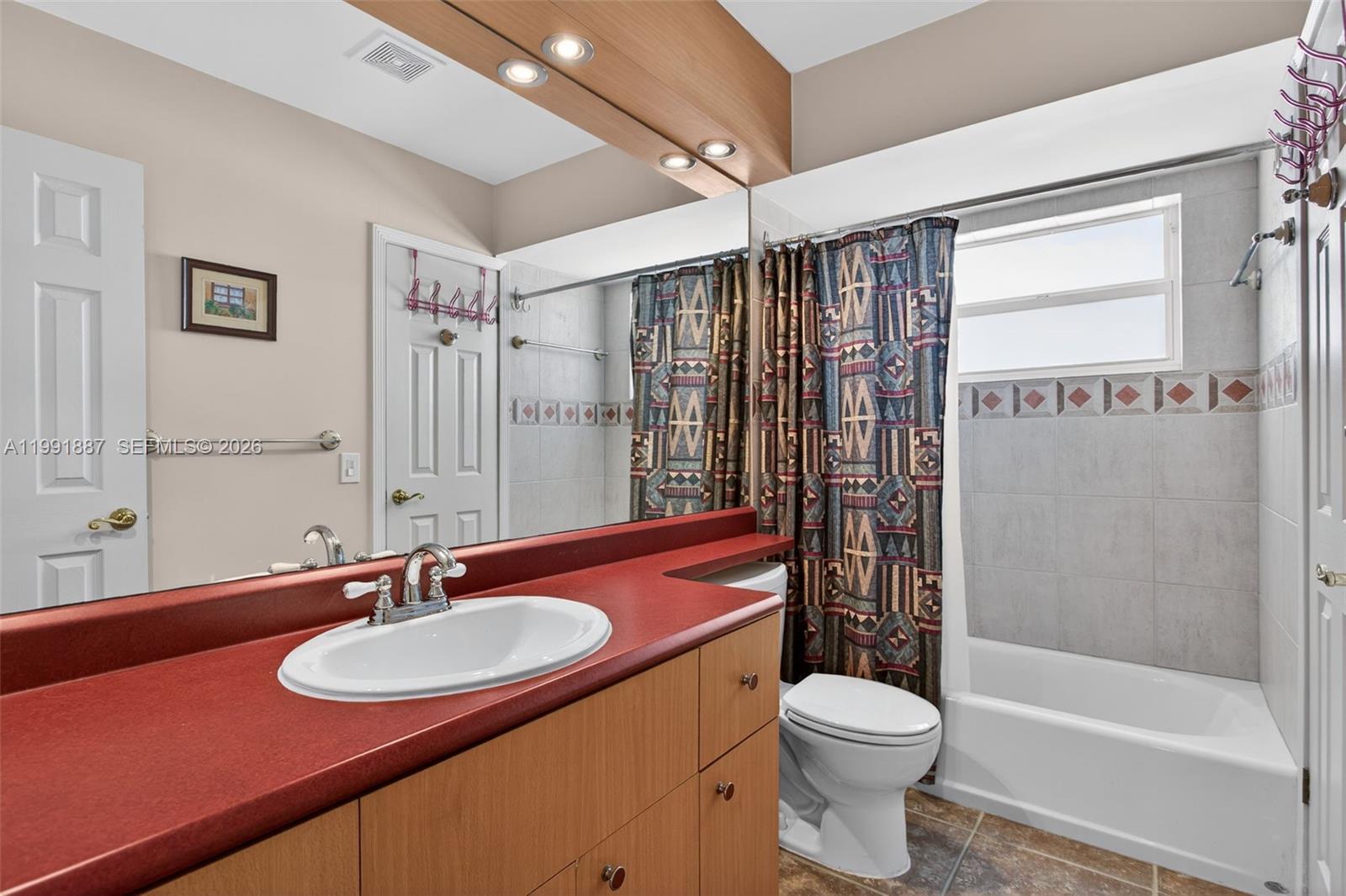 ASHLEY HALL CONDO - Residential