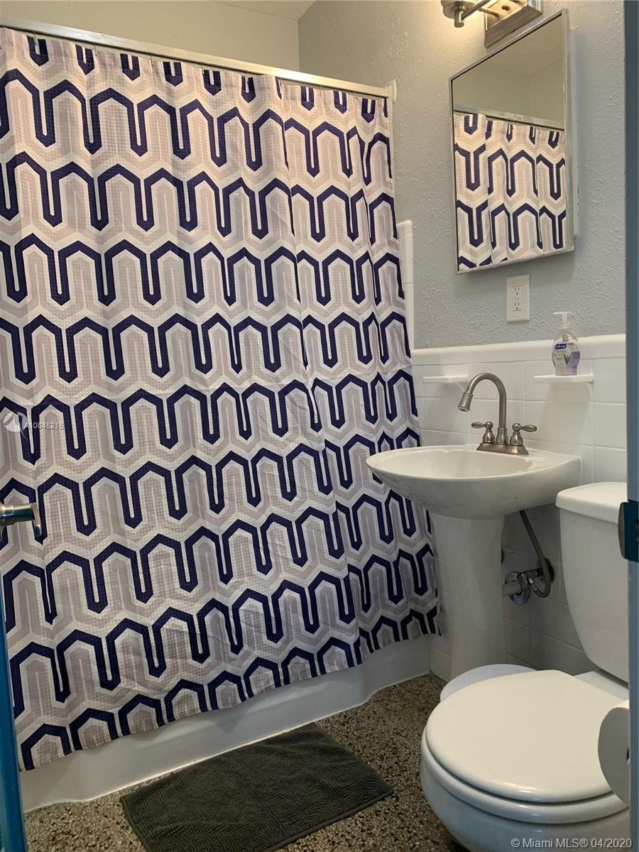 VINIK NO 2 - Residential Lease