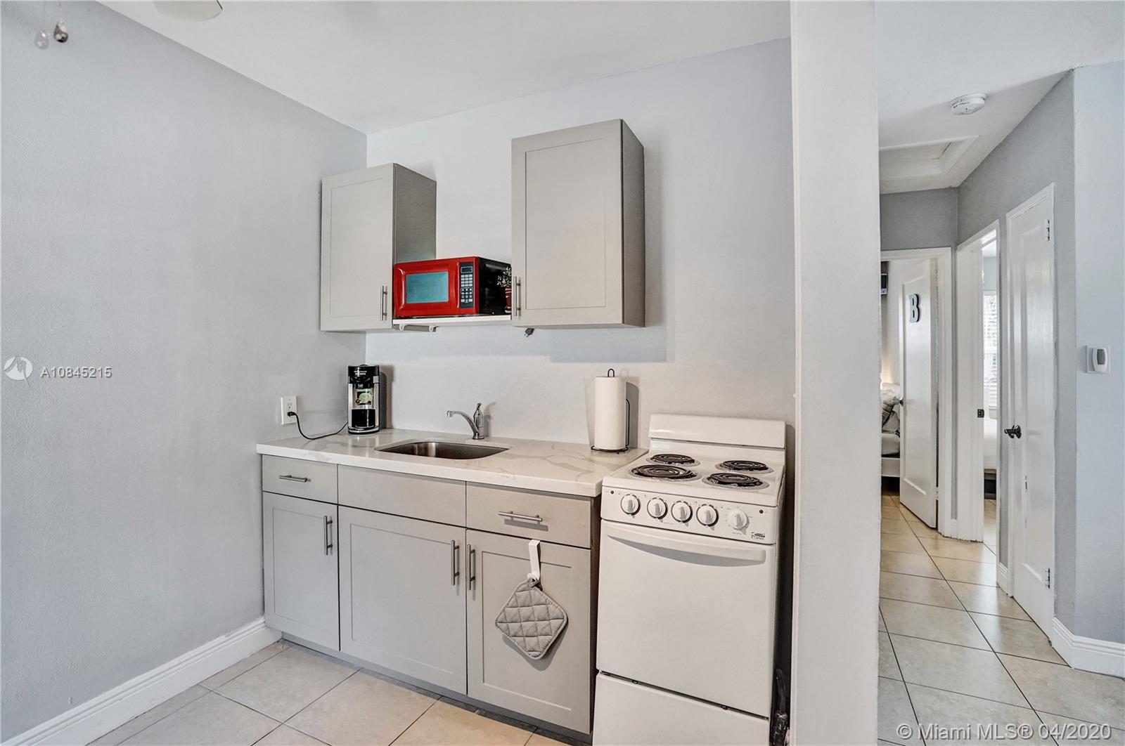 VINIK NO 2 - Residential Lease