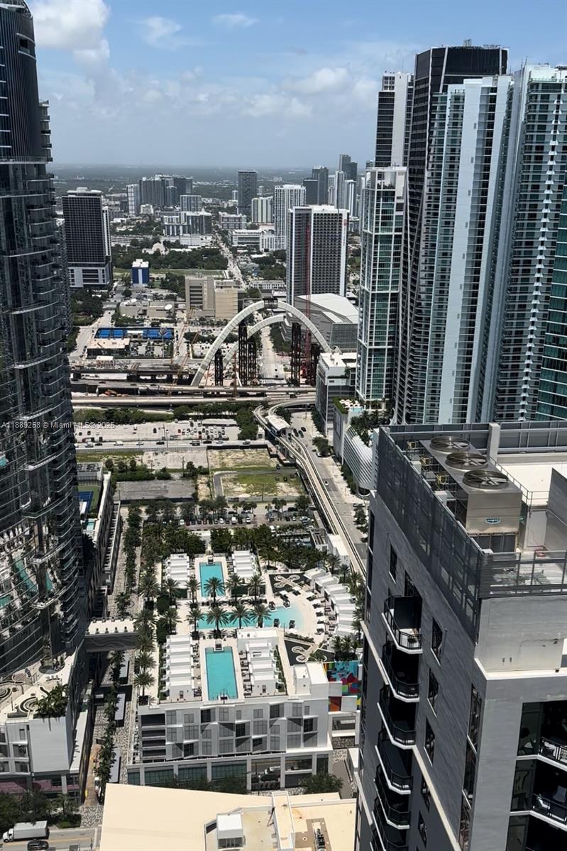 View photos, virtual tours, details... 159 NE 6th St PH-5013