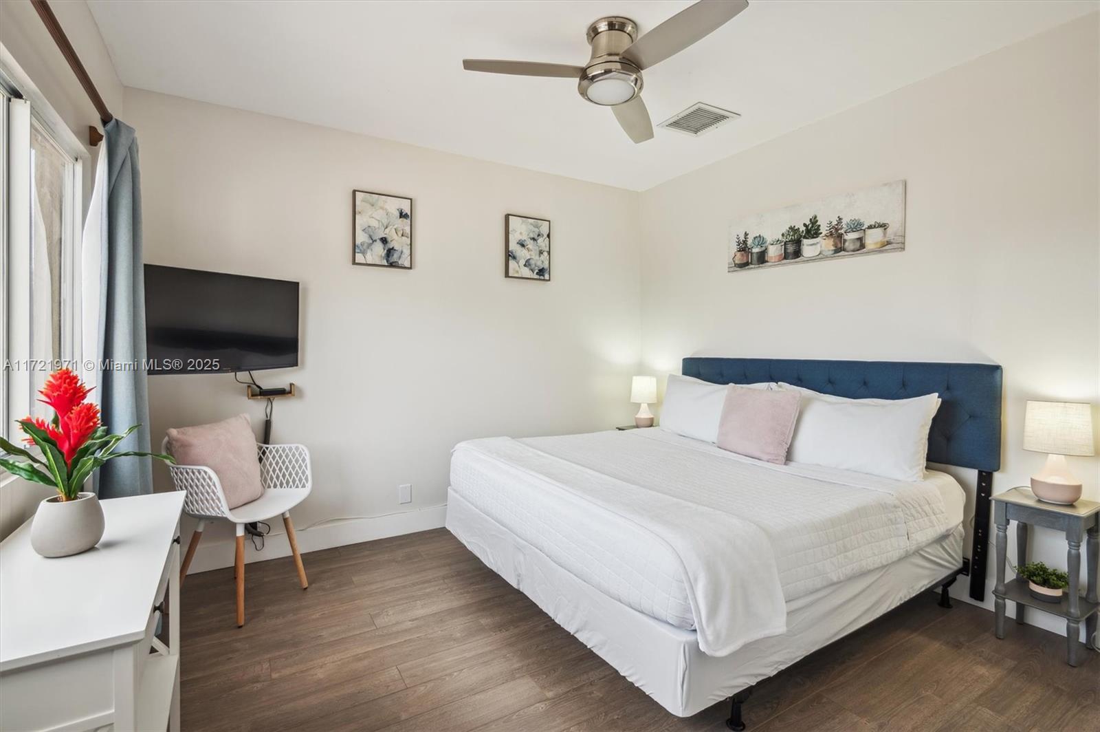 LAS OLAS BY THE SEA EXT - Residential