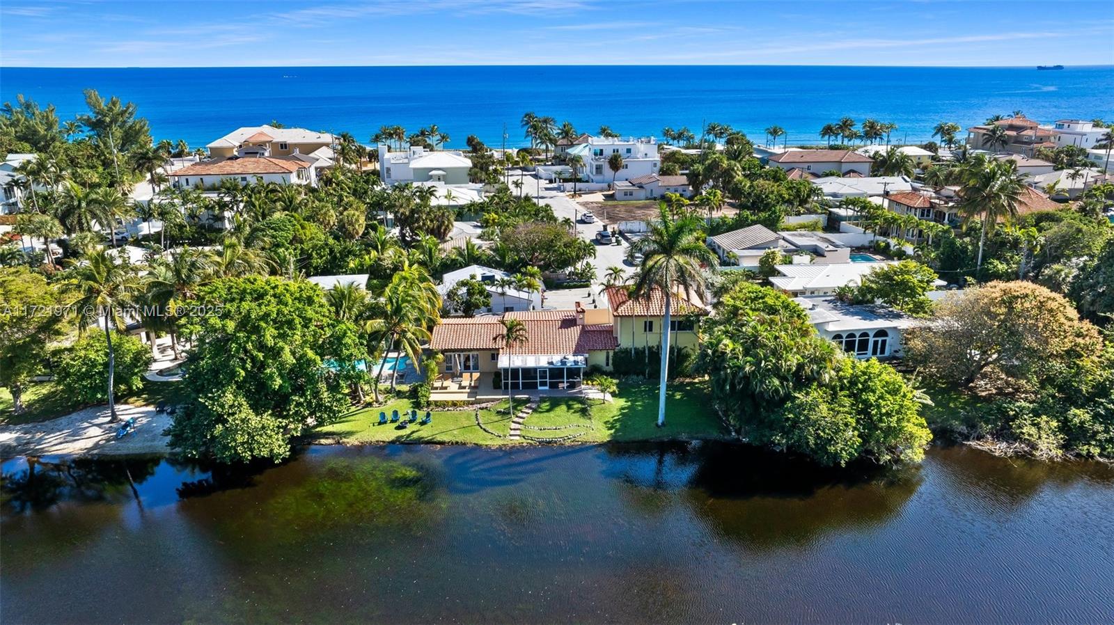 LAS OLAS BY THE SEA EXT - Residential