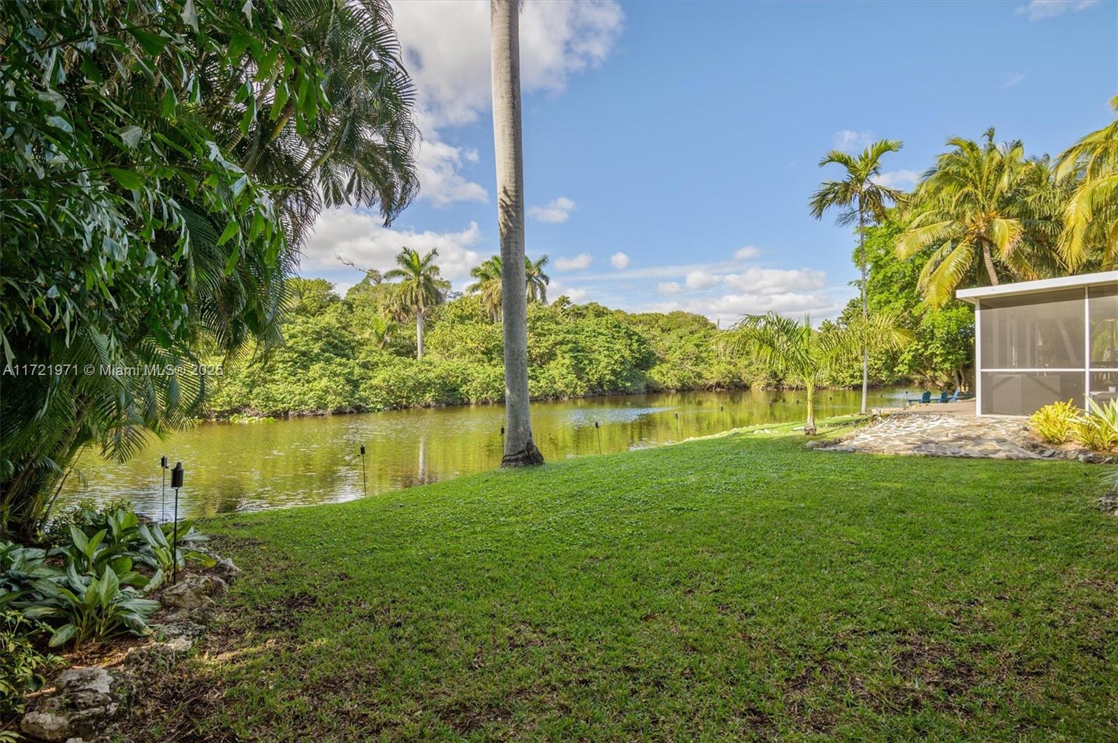 LAS OLAS BY THE SEA EXT - Residential
