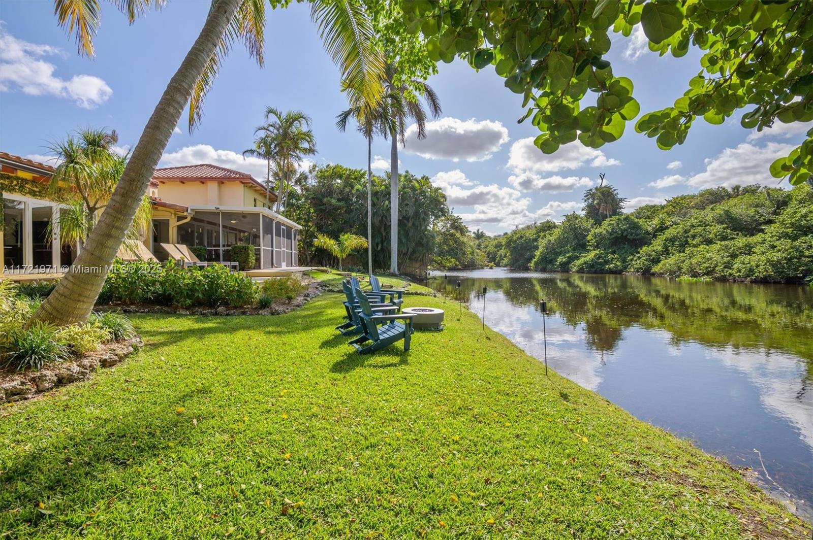 LAS OLAS BY THE SEA EXT - Residential