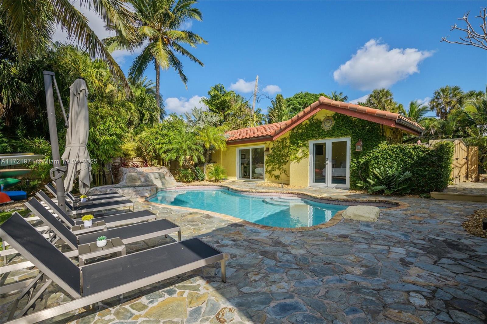 LAS OLAS BY THE SEA EXT - Residential