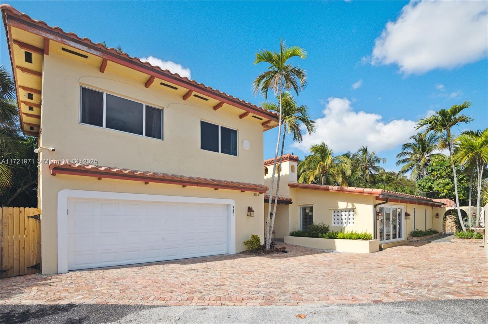 LAS OLAS BY THE SEA EXT - Residential