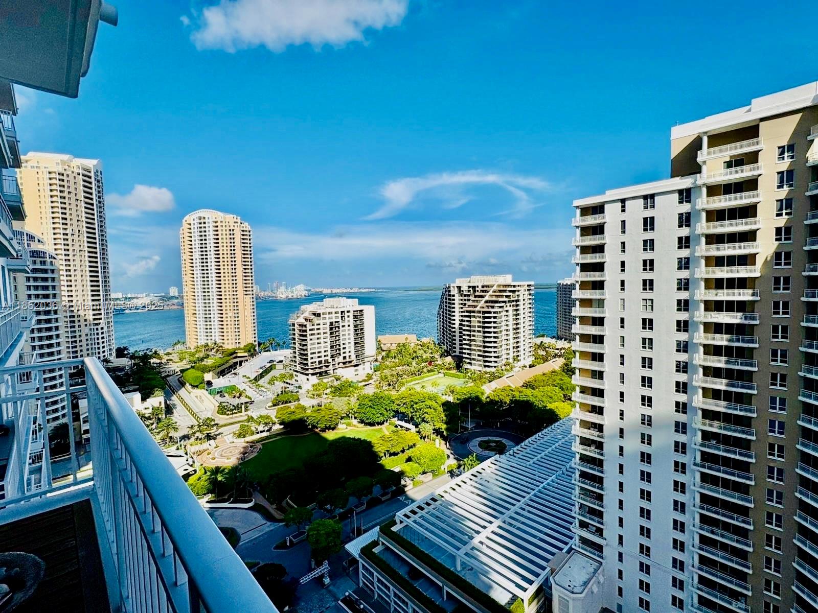 BRICKELL KEY CONDO 1 BED, 1.5 BATH UNFURNISHED, AMAZING WATER VIEWS ENJOY THE SUNSET, SUNRISE,
RIVER, AND ALSO THE BRICKELL SKYLINE, OPEN FLOOR PLAN, MARBLE FLOOR THROUGHOUT THE ENTIRE UNIT.
BUILD IN CLOSET, 5 STAR AMENITIES, POOL, JACUZZI, STATE OF THE ART FITNESS CENTER, CLUBHOUSE, PLAYROOM, INDOOR RACQUET CLUB , AT WALKING DISTANCE OF BRICKELL CITY CENTER, PROPERTY IS LOCATED CLOSE TO ALL RESTAURANTS, MAIN HIGHWAYS, 24 HOUR CONCIERGE,COMPLIMENTARY AND MUCH MORE.