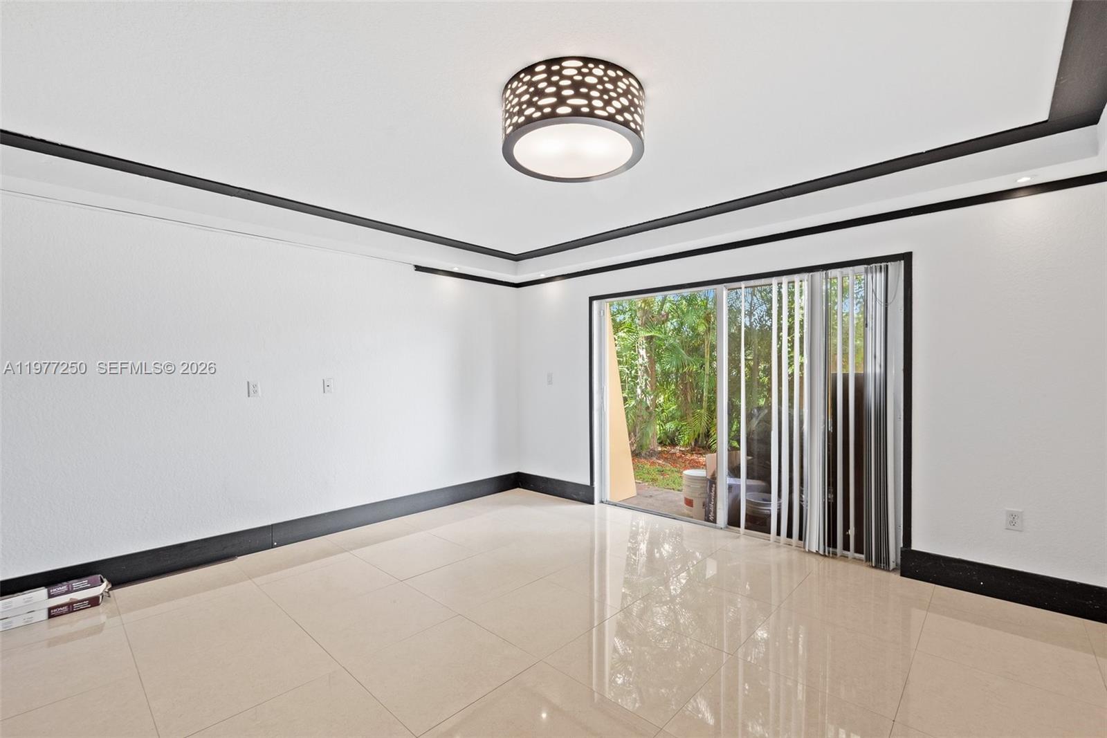 MELROSE POINT CONDO - Residential