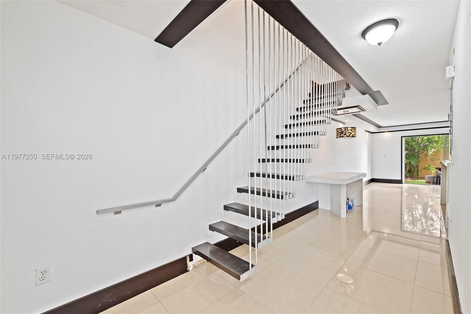 MELROSE POINT CONDO - Residential