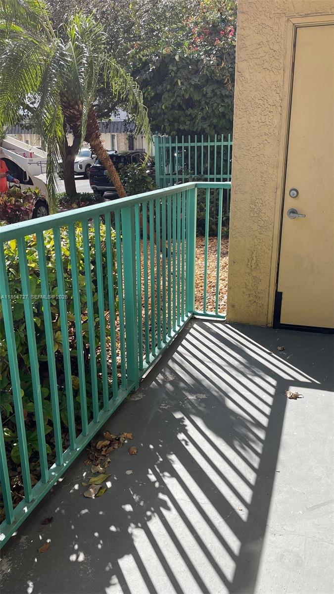 VALENCIA CONDO - Residential