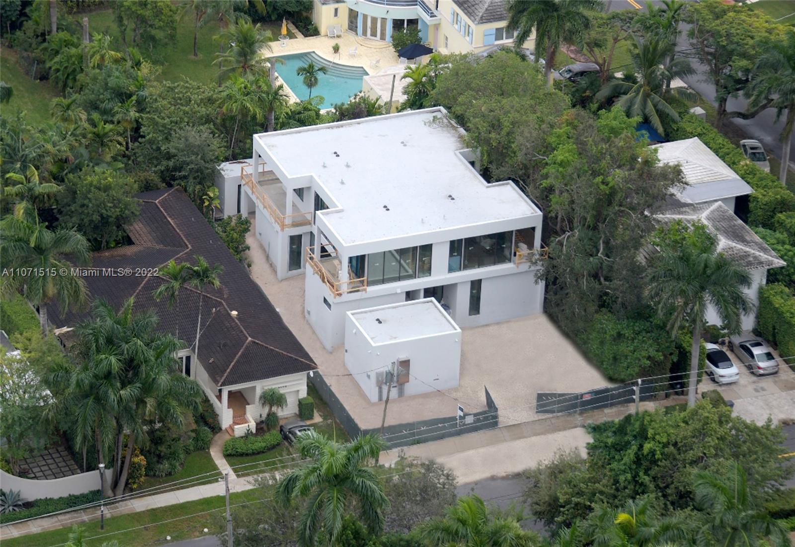 LA GORCE GOLF SUB - Residential