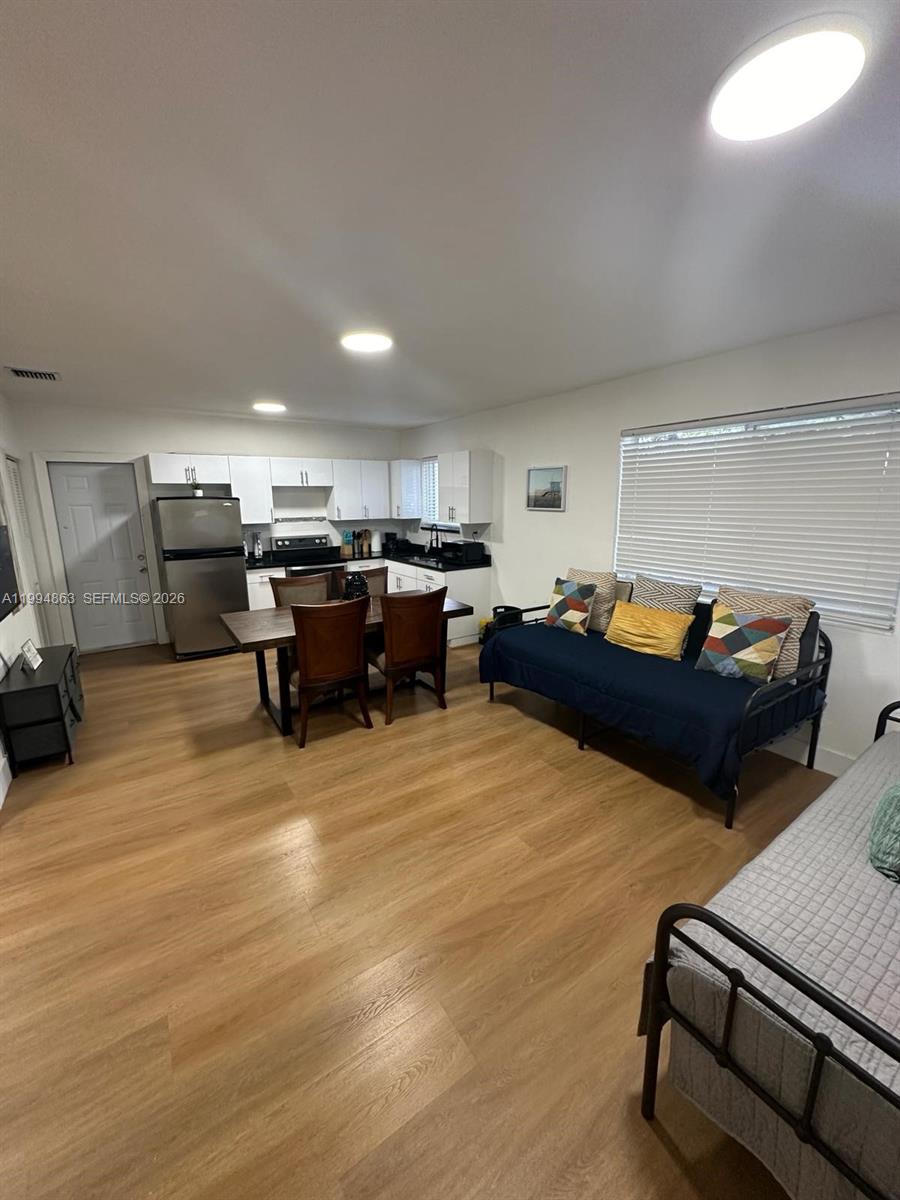 COMM LIBERTY CITY - Residential