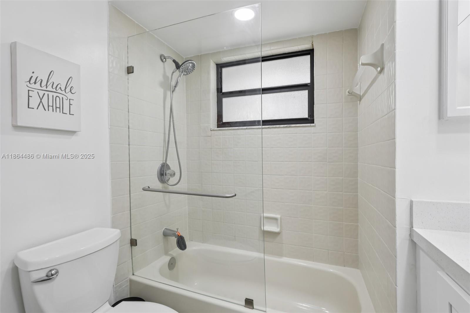 KENDALL LKS E LAKEVIEW TH - Residential