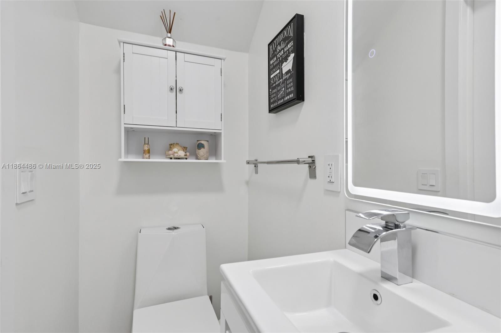 KENDALL LKS E LAKEVIEW TH - Residential