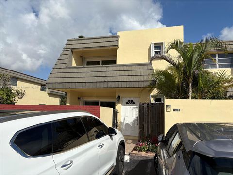 8317 SW 137th Ave 8317 Miami FL 33183