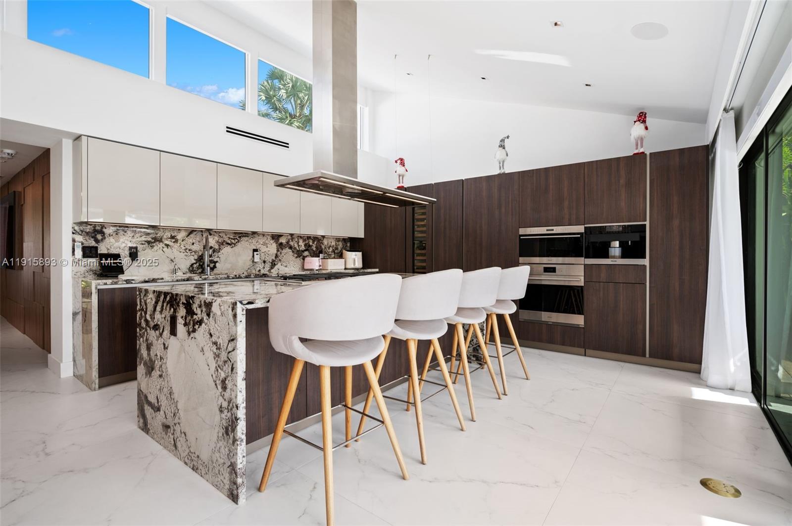 BISCAYNE POINT - Residential