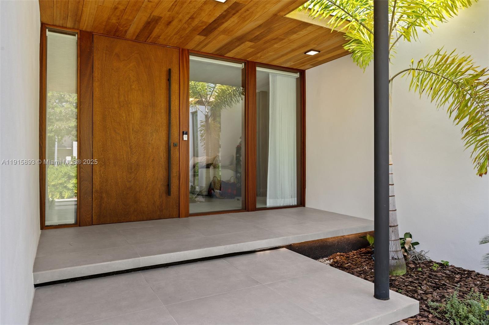 BISCAYNE POINT - Residential