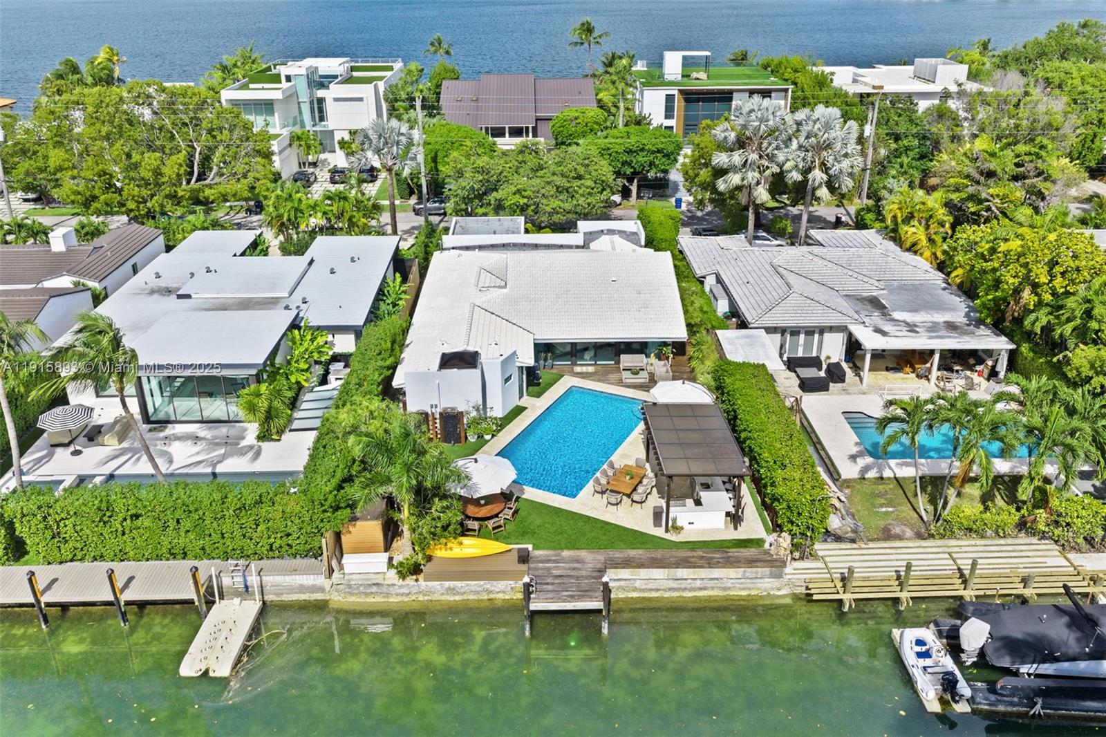BISCAYNE POINT - Residential