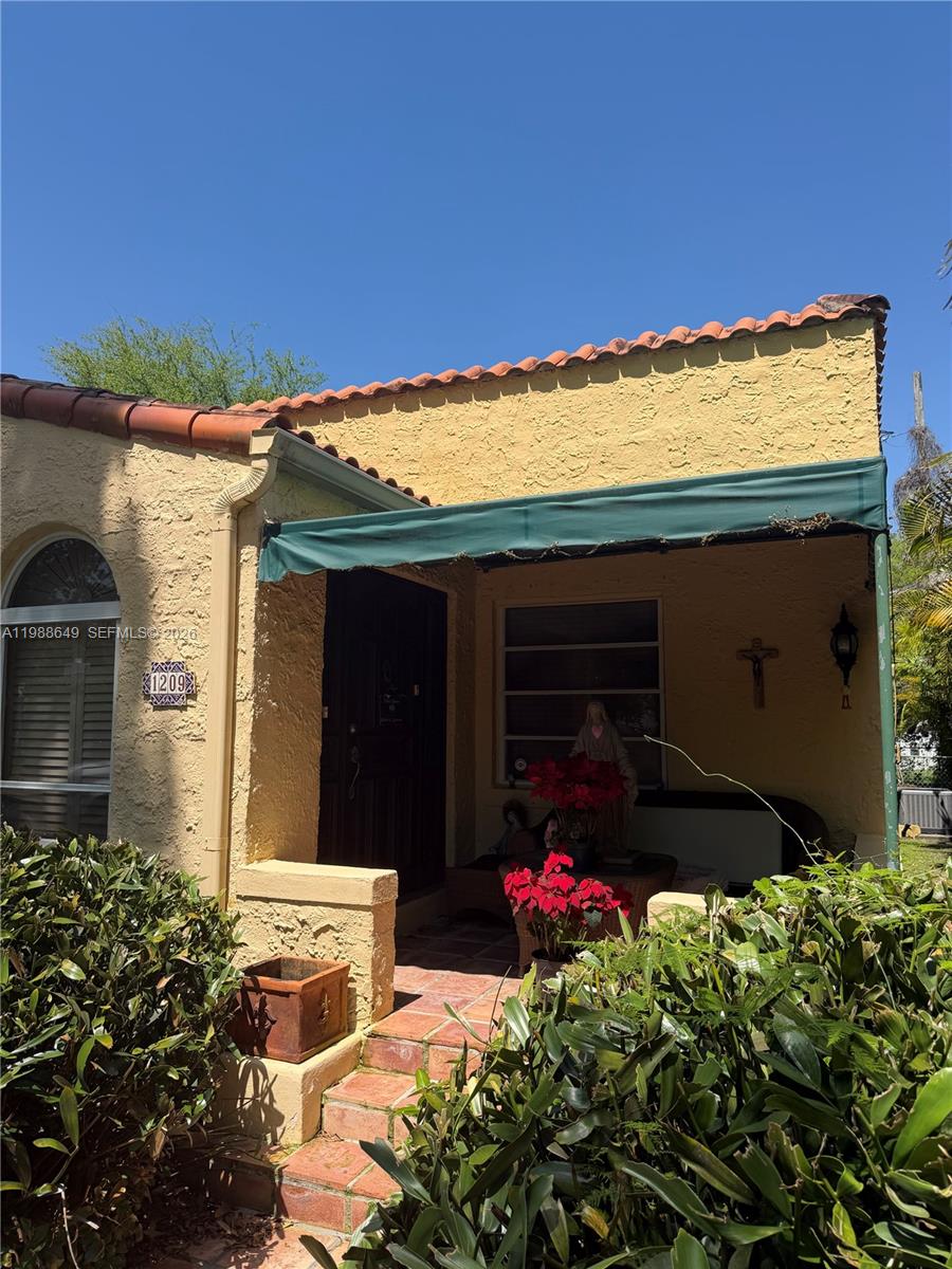 CORAL GABLES GRANADA SEC - Residential