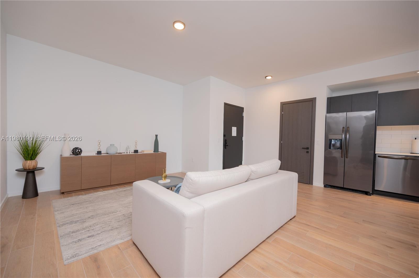 THE ELSER - Residential Lease