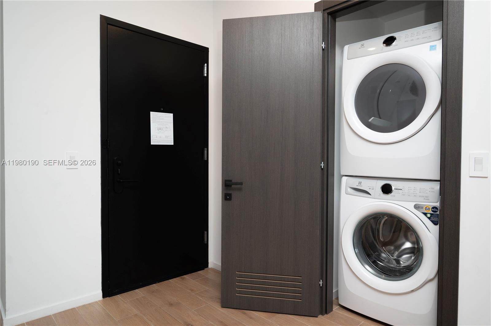 THE ELSER - Residential Lease