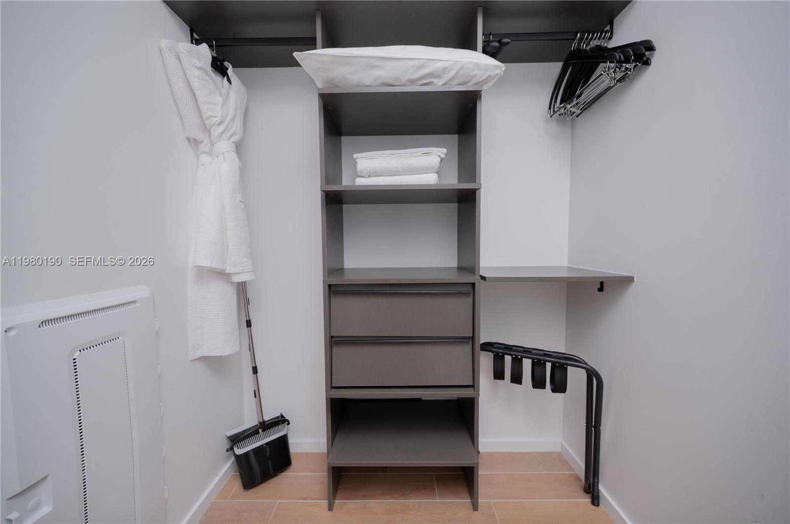 THE ELSER - Residential Lease