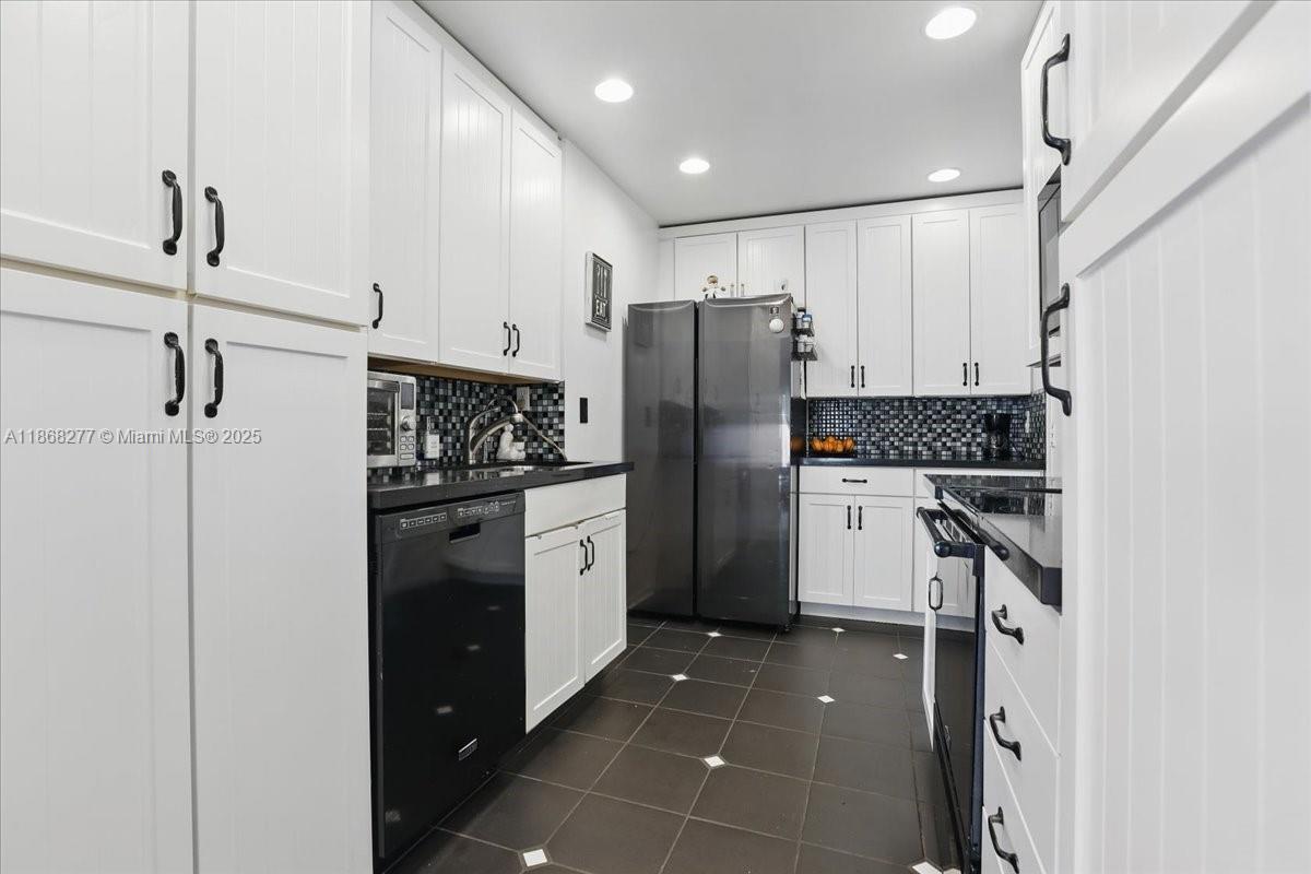 COLONY AT STIRLING - Residential