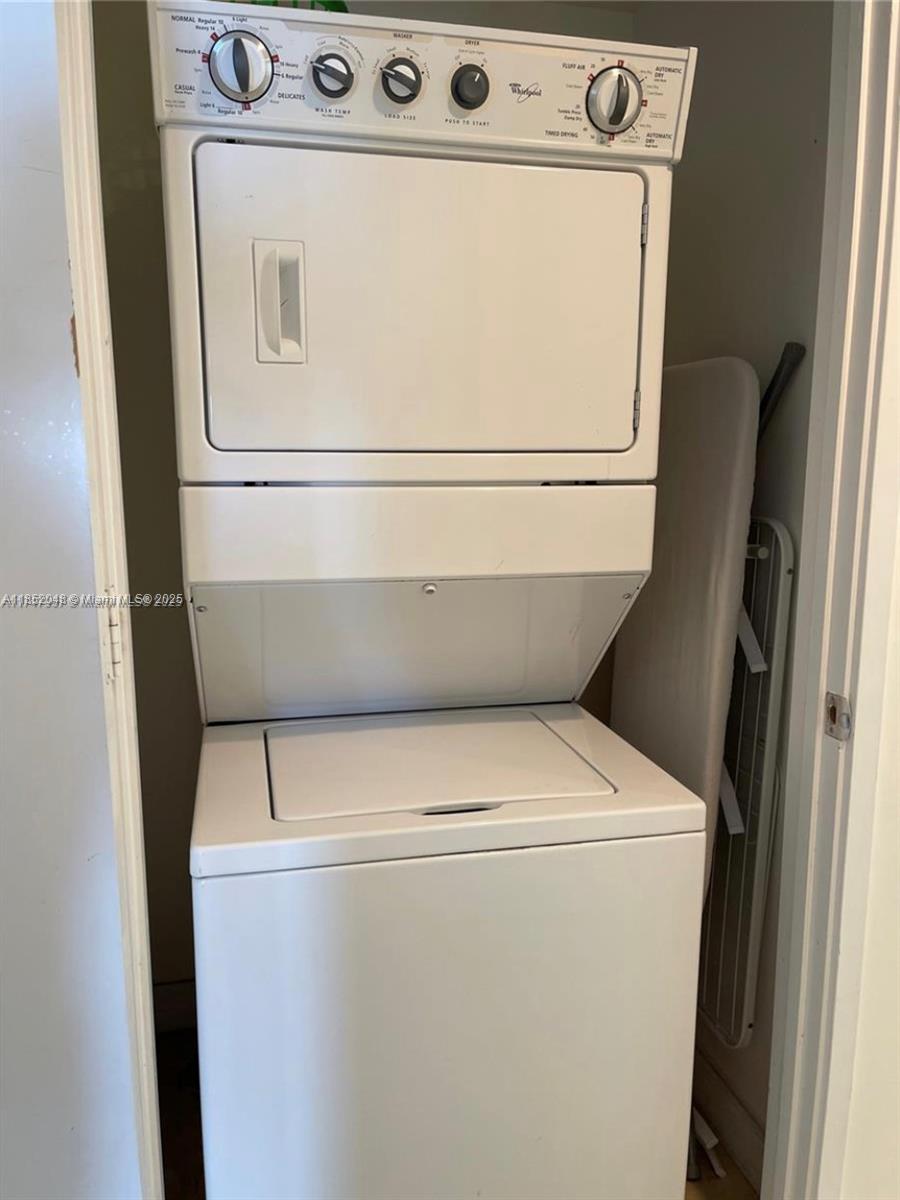 ST TROPEZ ON THE BAY III - Residential Lease