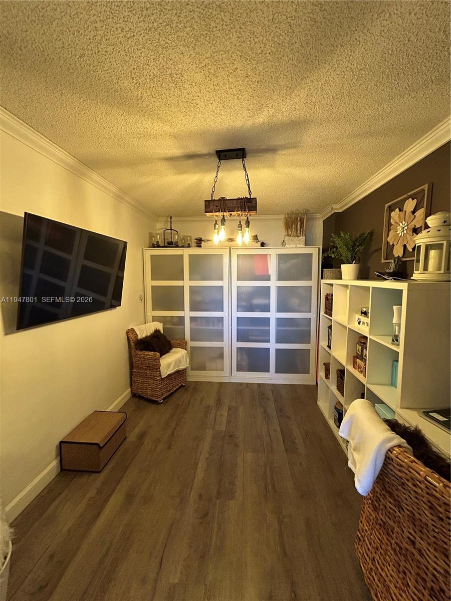 CANONGATE CONDO NO ONE - Residential