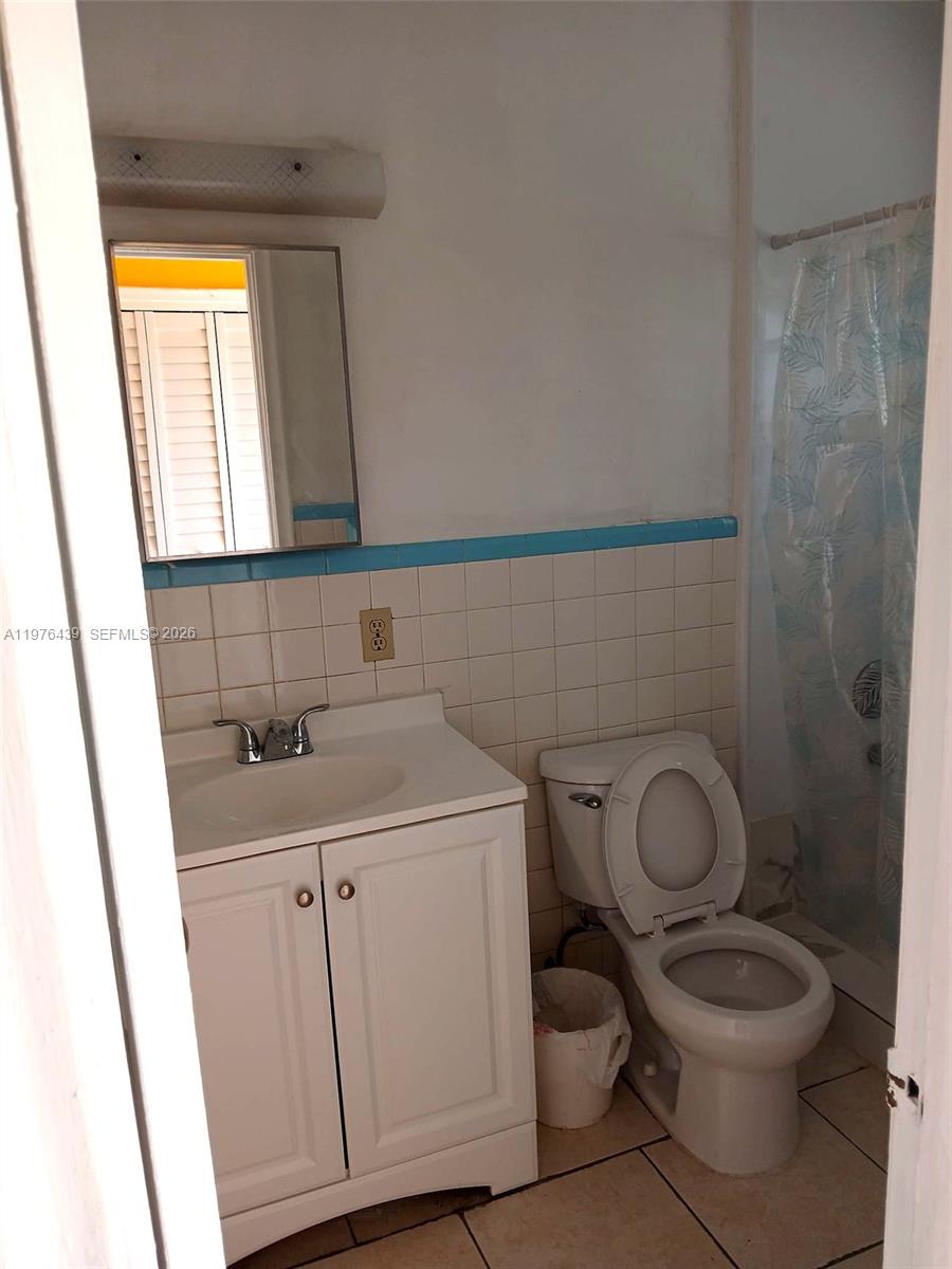 TOWN OF DANIA - Residential Lease