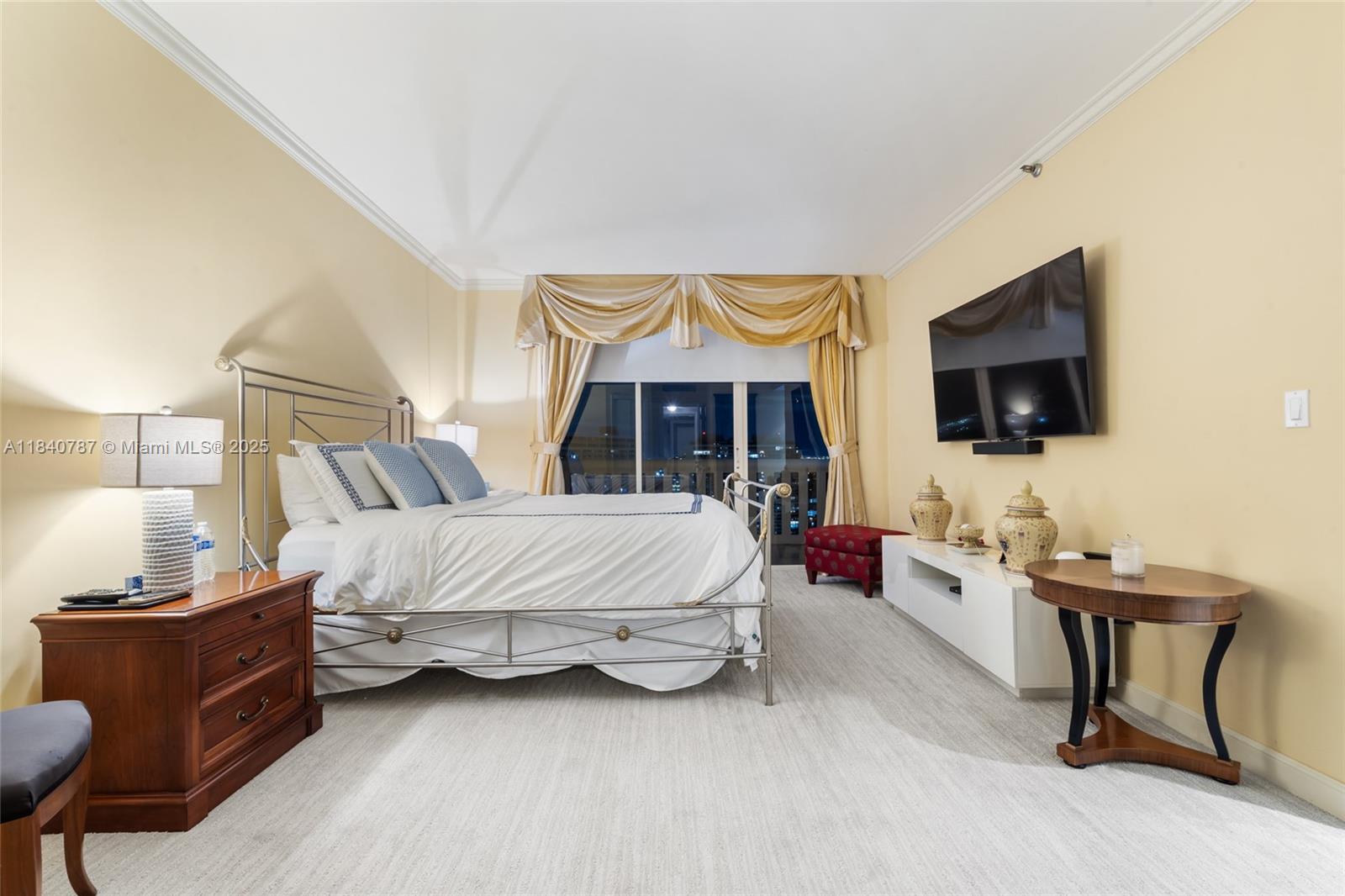 3000 ISL BLVD WILLIAMS IS - Residential