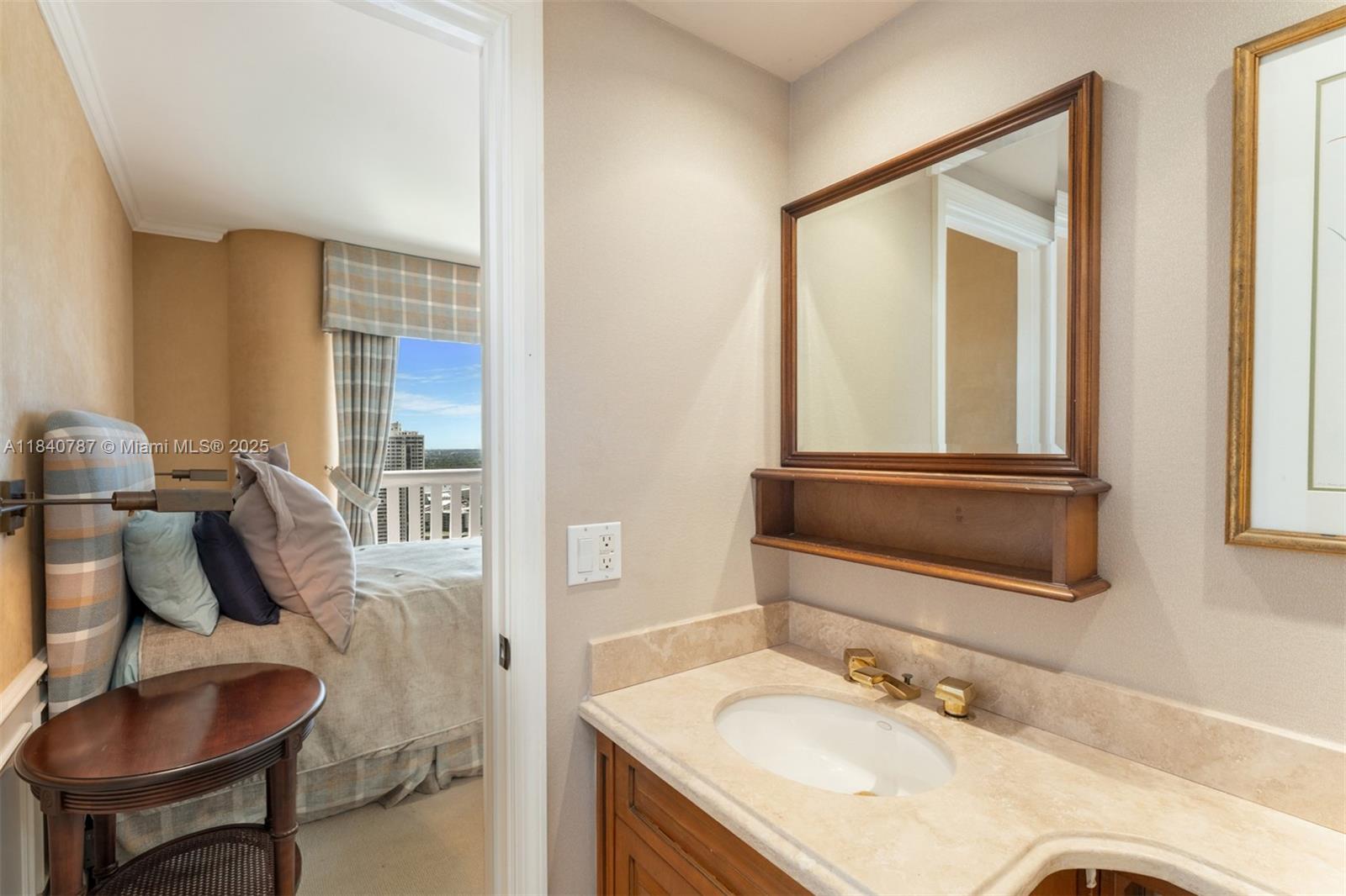 3000 ISL BLVD WILLIAMS IS - Residential