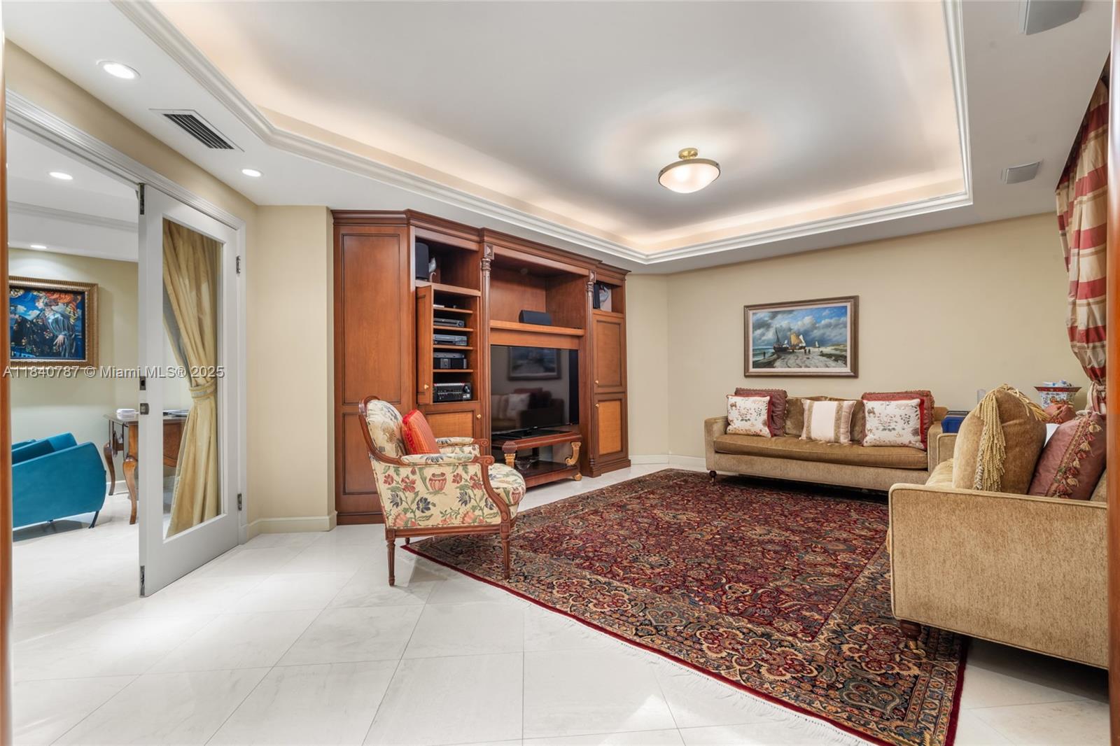 3000 ISL BLVD WILLIAMS IS - Residential