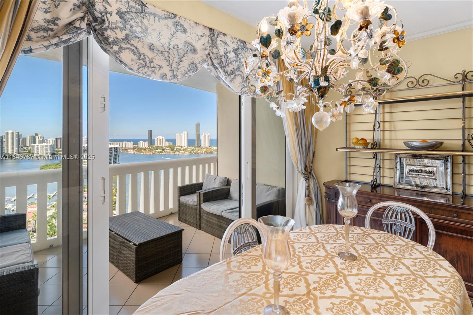 3000 ISL BLVD WILLIAMS IS - Residential